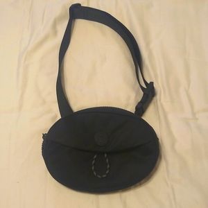 Lululemon Everywhere Belt Bag in Black